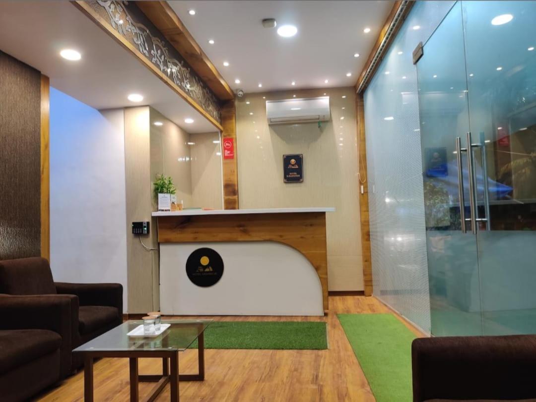 Grandeur By Avion Palace Near T2 International Airport Mumbai Exterior foto