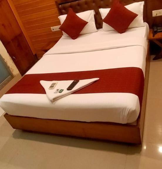 Grandeur By Avion Palace Near T2 International Airport Mumbai Exterior foto